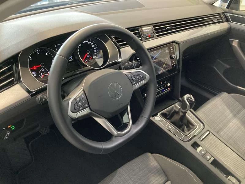Imagen Volkswagen Passat Variant por 32900 €